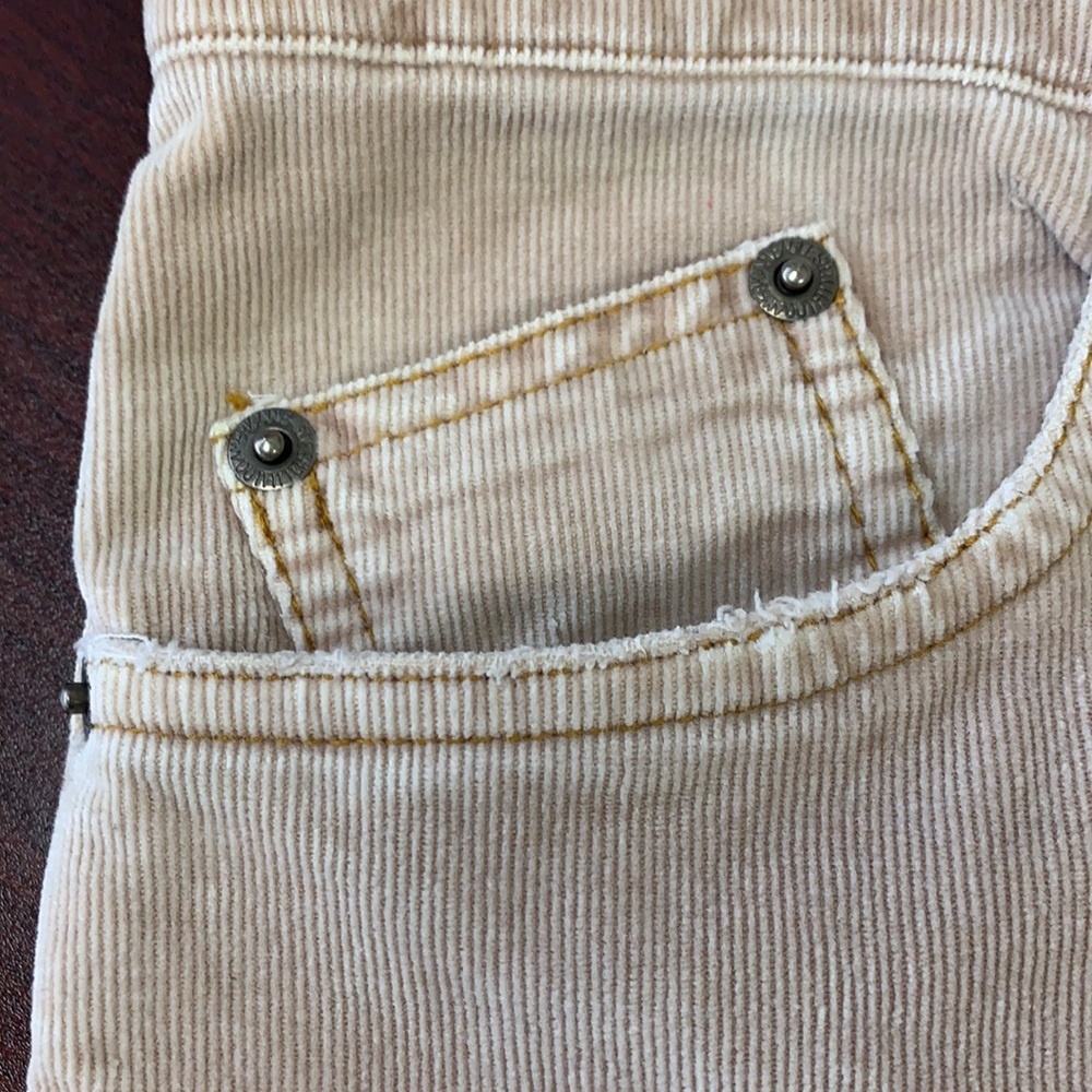 American Eagle corduroy pants. Size 6 - Picture 6 of 6